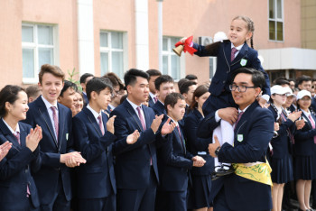 Более 14 тысяч ребят окончили школу в Алматинской области