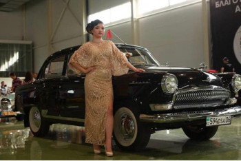 Фотография к новости: Выставка ретро-автомобилей проходит в Атырау 