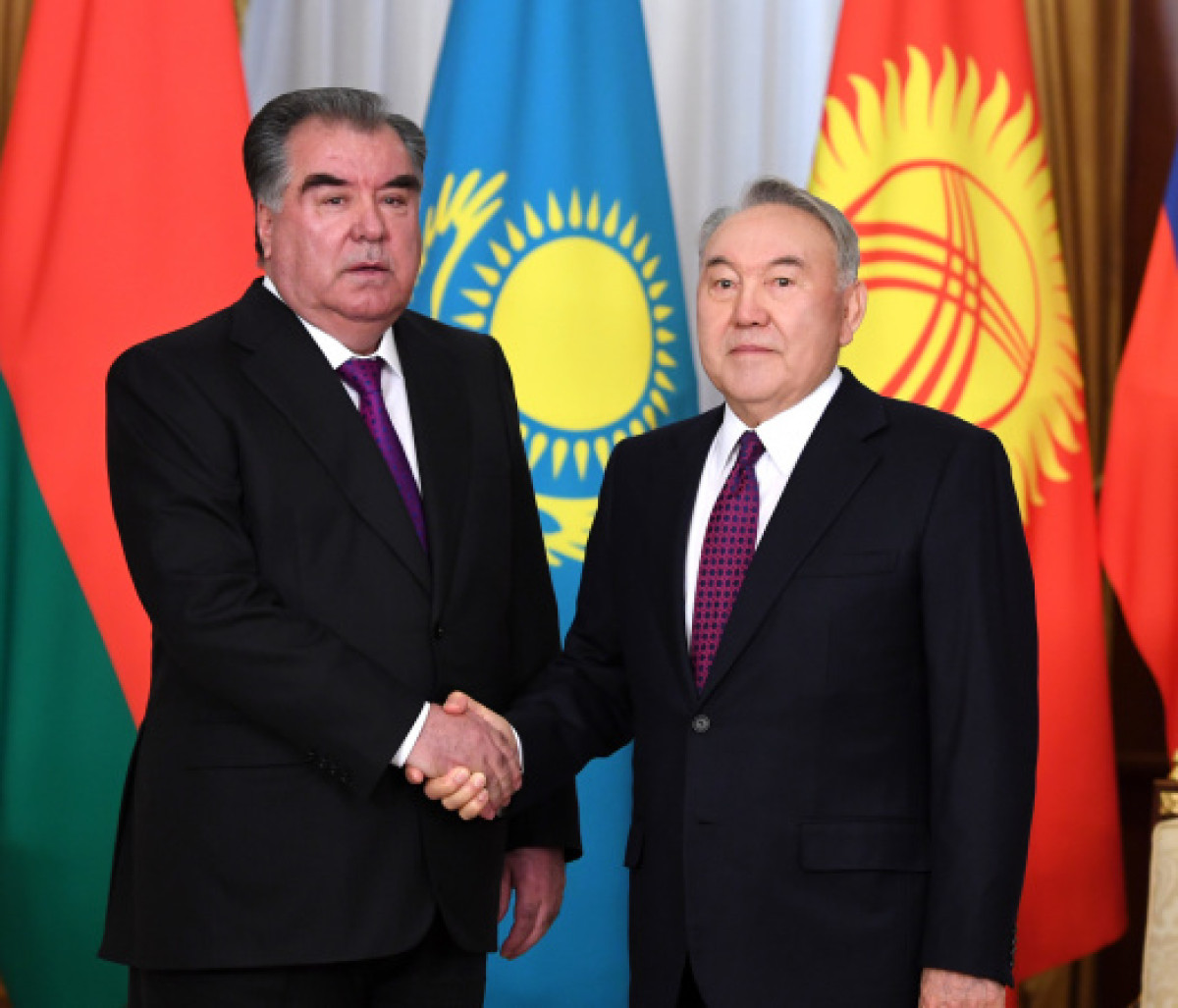 Нурсултан Назарбаев встретился с Эмомали Рахмоном