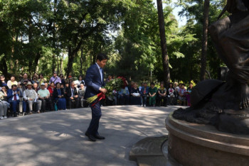 Фотография к новости: В Алматы почтили память жертв голода 1931-1933 годов