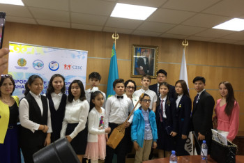 Фотография к новости: Лучшие детские и молодежные социальные проекты презентованы на видеоконференции "Дети Омбудсмену"