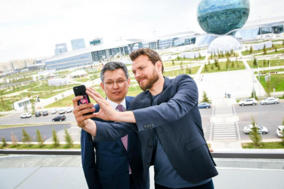 facebook/Bakhyt Sultanov  