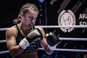 Фотография к новости:  Посмотрим, кто из нас лучшая в мире: Фируза Шарипова ждёт встречи с Кэти Тейлор 