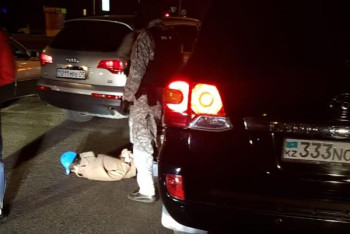 Фотография к новости: В Алматы задержан рецидивист при попытке угона дорогого джипа