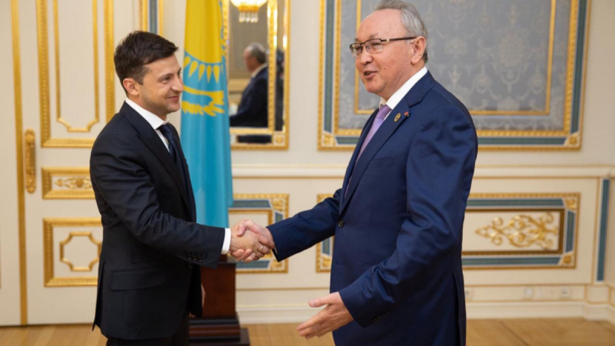 Вице-спикер Сената РК рассказал о встрече с Зеленским