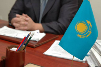 Фотография к новости: "Памятку добропорядочности" внедрили для госслужащих в Алматинской области