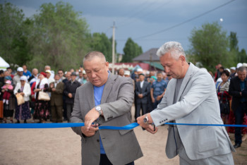 Футбольное поле для молодежи построил меценат в Алматинской области