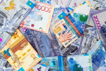 Фотография к новости: Почти 117 млрд тенге получили казахстанцы из-за рубежа