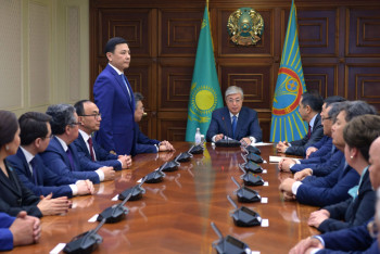 Фотография к новости: Токаев представил активу столицы нового акима 