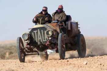 Фотография к новости: Ретромобили ралли Пекин - Париж отправятся в Нур-Султан