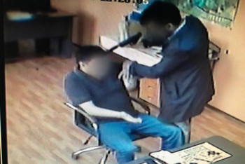 Фотография к новости: КНБ задержали преступников, вымогавших 27 млн тенге с помощью муляжа оружия