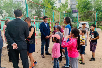 Фотография к новости: Кульгинов совершил объезд по адресам, участвовавшим в пилотном проекте "Бюджет участия"