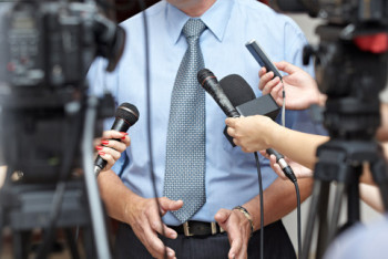 Статус пресс-секретарей в Казахстане могут повысить до уровня глав департаментов