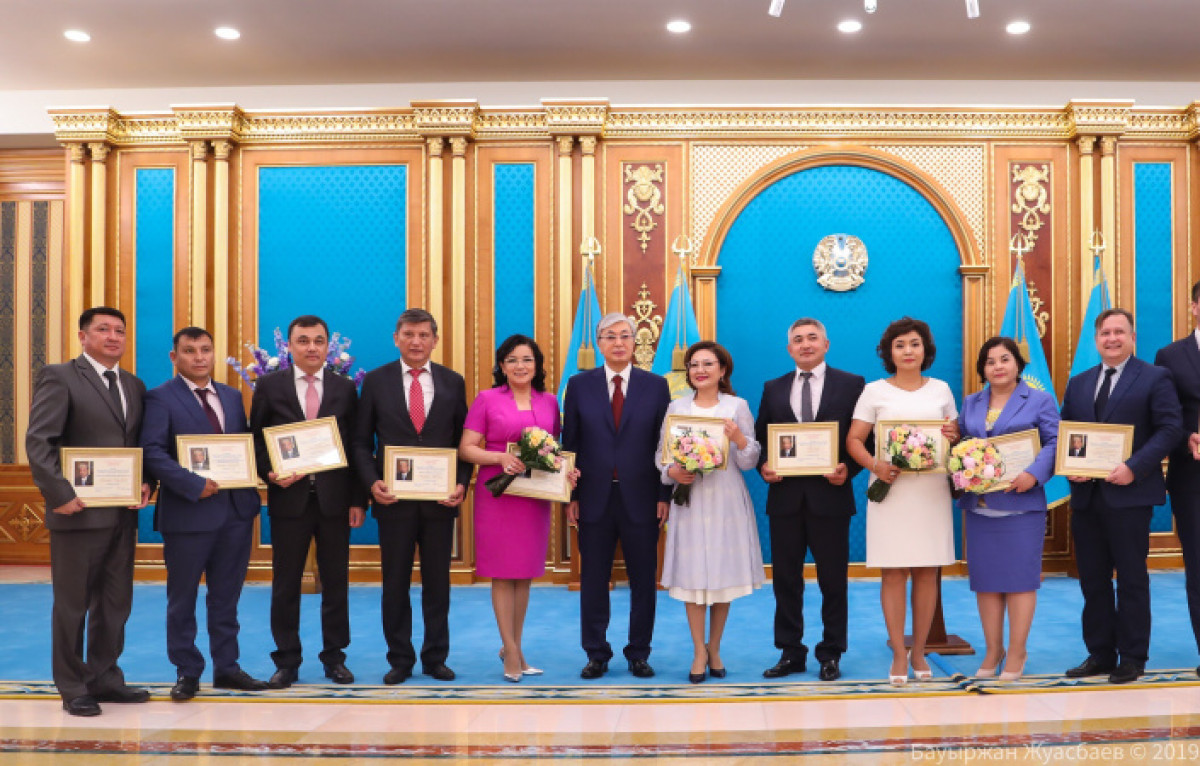 Токаев присудил премии и гранты в области СМИ