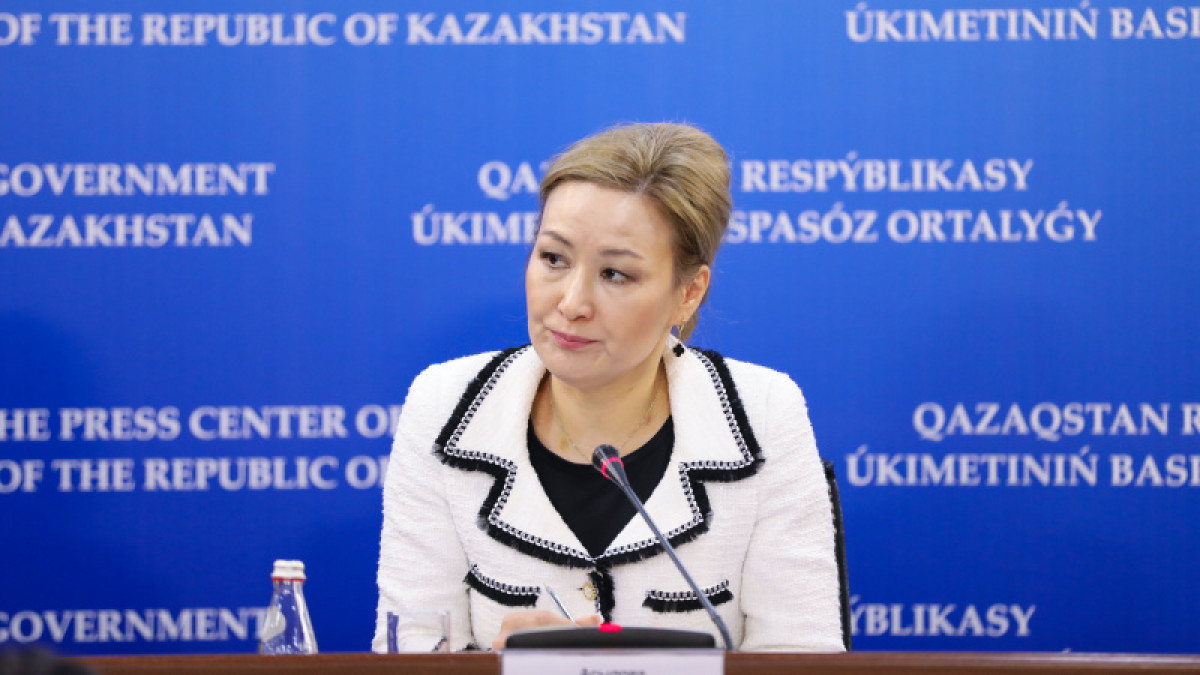 Какую зарплату будут получать работники школ, колледжей и детсадов