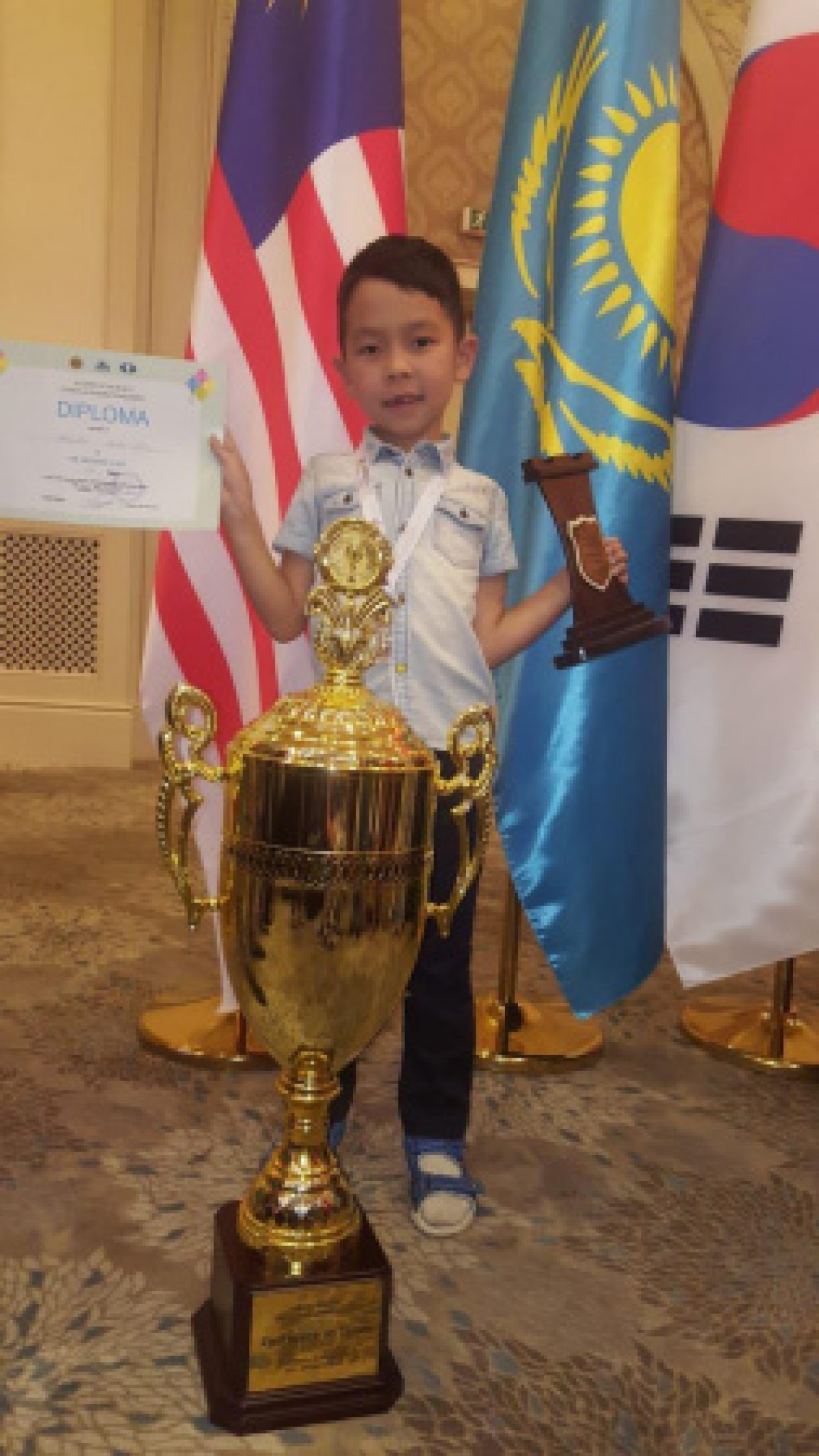 7-летний казахстанец стал «серебряным» чемпионом Азии по шахматам