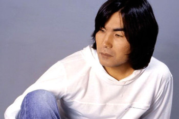 Фотография к новости: В Алматы презентовали сборник всех сольных альбомов Батырхана Шукенова