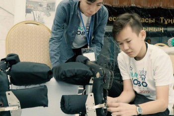 Фотография к новости: Около 200 юных инженеров и робототехников Казахстана объединил "KazRoboProject-2019"