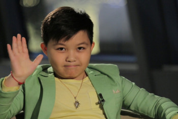 Фотография к новости: Оберег от Аллы, забавные прозвища и встреча с акимом: Ержан Максим поделился историями из жизни 