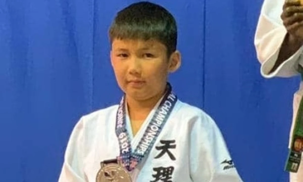 10-летний дзюдоист из Казахстана выиграл медаль на турнире в США