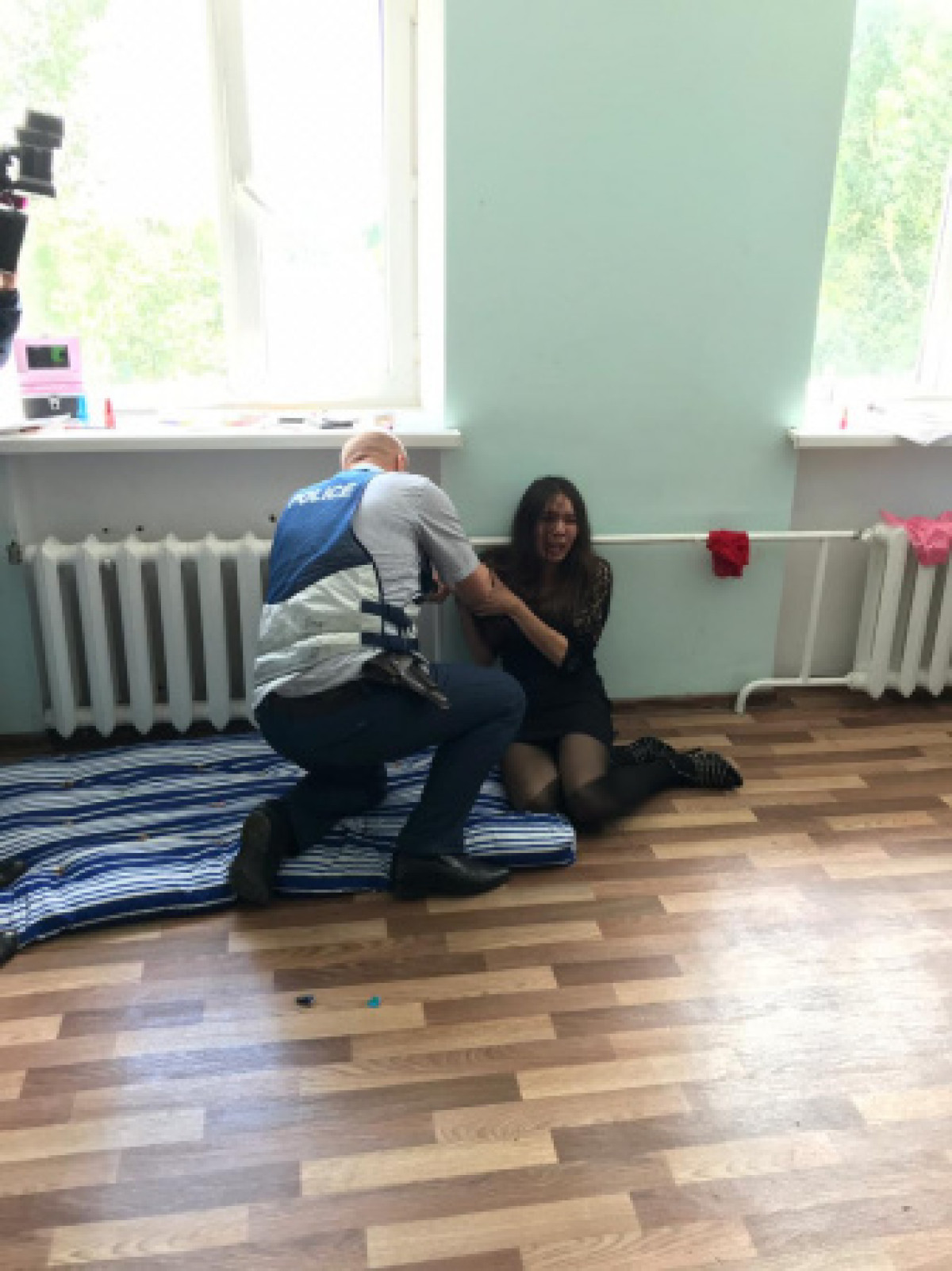 Двух девушек "вызволили" из сексуального рабства в столице
