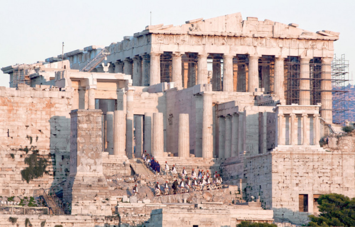 Афинский Акрополь закроют для посетителей из-за невыносимой жары