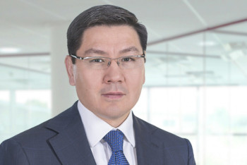 Фотография к новости: Жумагалиев предложил проверять владельцев информсистем