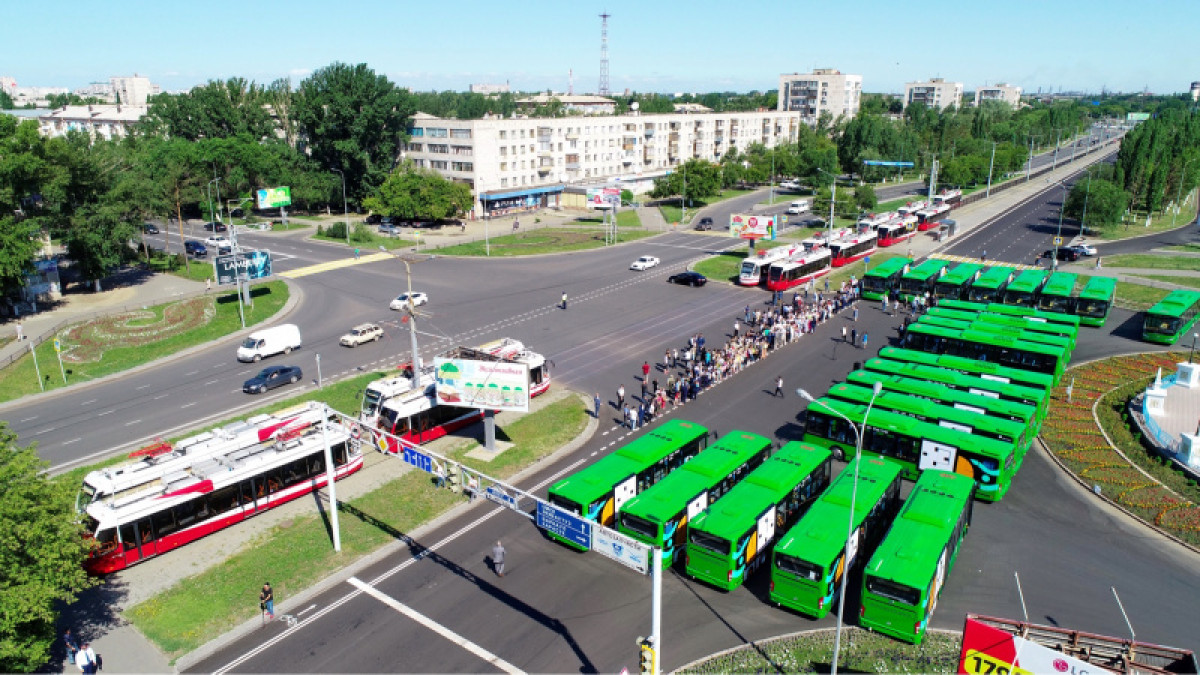 Казахстанские электробусы начали курсировать по Павлодару