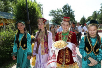 Сотни уральцев отметили Сабантуй