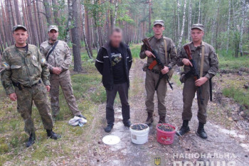 Фотография к новости: В зоне отчуждения Чернобыльской АЭС задержали сталкеров из Казахстана