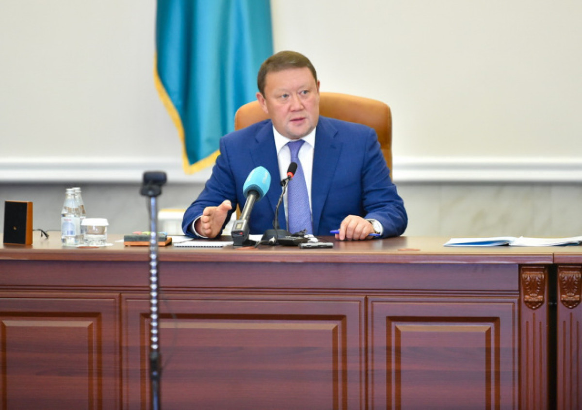 Аким СКО призвал жителей региона сообщать властям о "зарплате в конвертах"