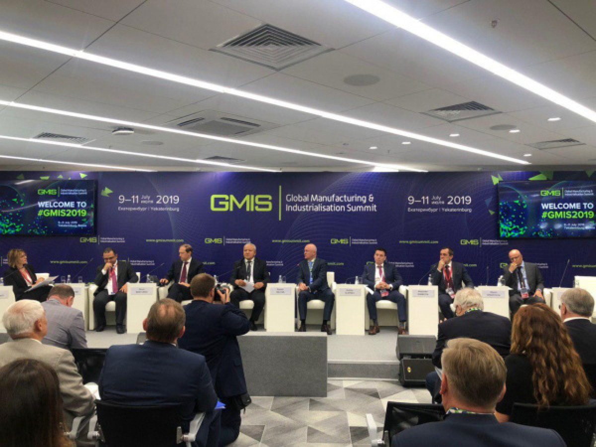 Роман Скляр: Казахстан планомерно отходит от доминирования сырьевого сектора