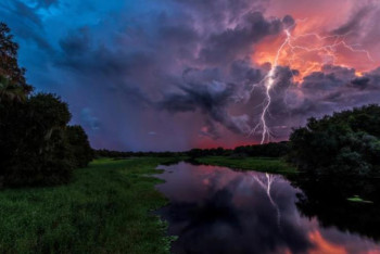 Фотография к новости: Штормовое предупреждение из-за 40 градусной жары объявлено в четырех областях Казахстана