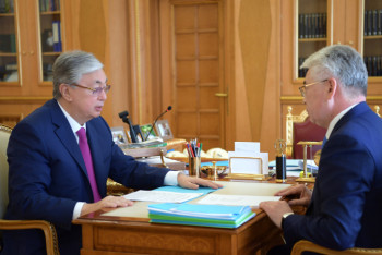 Фотография к новости: Токаев принял министра иностранных дел Атамкулова