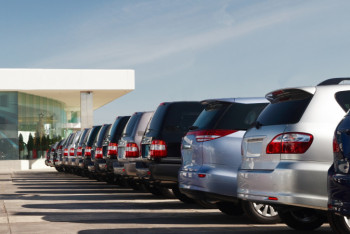 Фотография к новости: За полгода казахстанцы приобрели новых легковых автомобилей на 282 млрд тенге