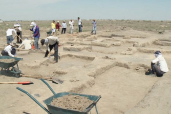 Фотография к новости: При раскопках в Атырау обнаружен загадочный шар