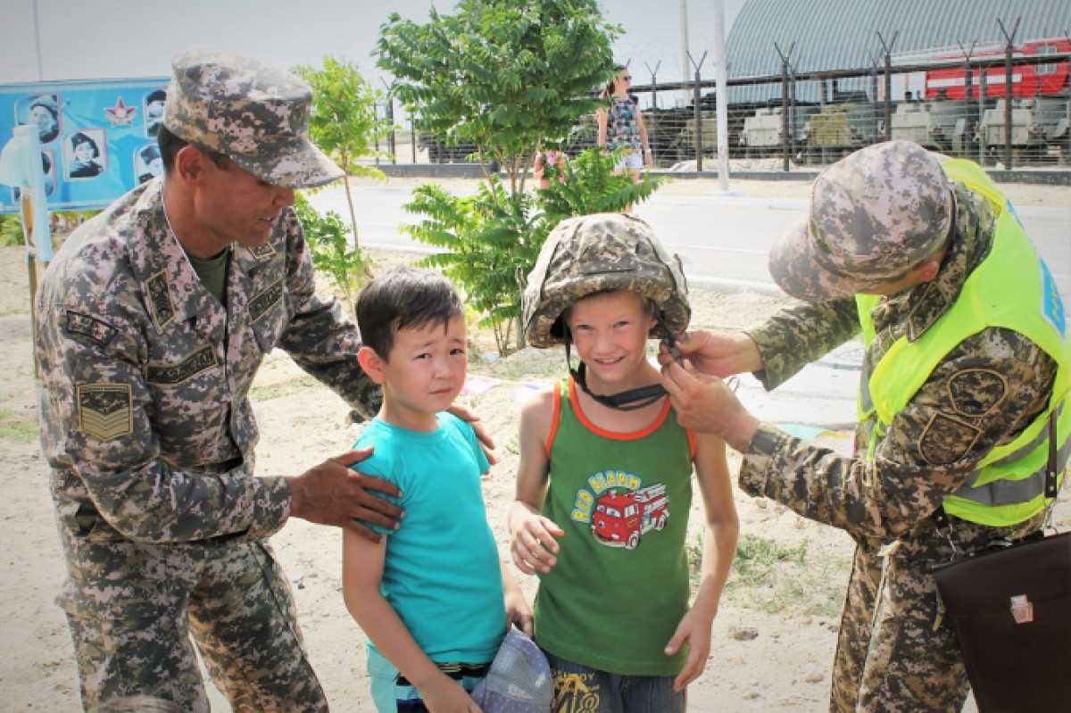 В воинских частях регионального командования "Запад" организованы экскурсии для школьников