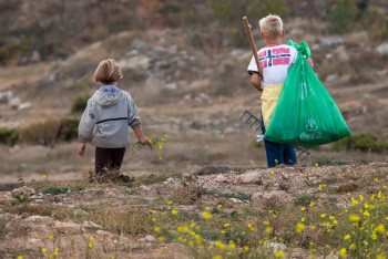 Фотография к новости: Мирзагалиев дал старт экологической акции по уборке мусора 