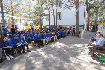 Фотография к новости: Участники молодежного лагеря «Зерен-2019» приняли челлендж в честь 175-летия Абая