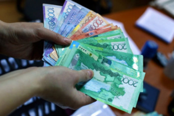 Фотография к новости: На часто задаваемые вопросы о снижении долговой нагрузки ответил Минтруд