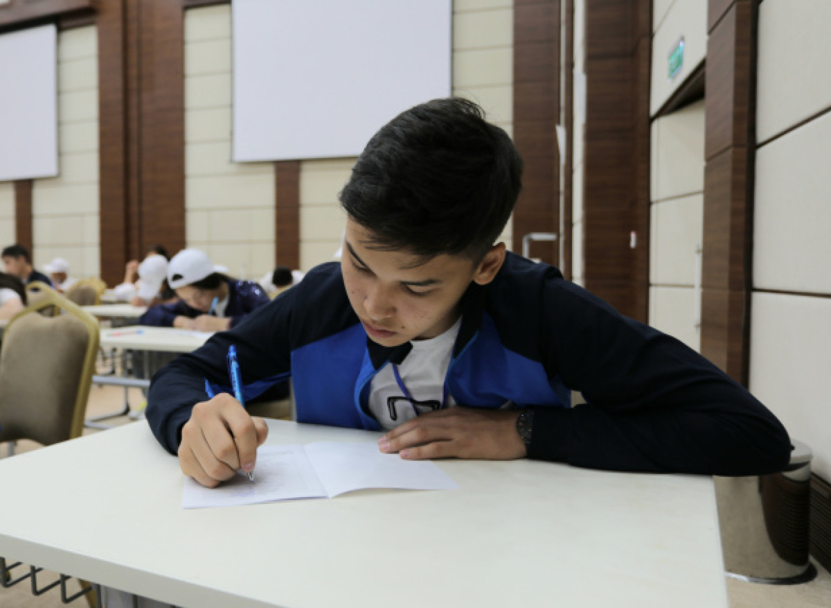 С 1 сентября на 30% увеличат стипендию 122,5 тыс. студентов колледжей 