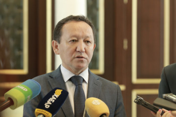 Рекорд по скорости облета Земли через оба полюса: самолет в Нур-Султане дозаправился казахстанским топливом