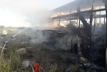 Фотография к новости: Следовавший из Семея на Алаколь автобус выгорел полностью 