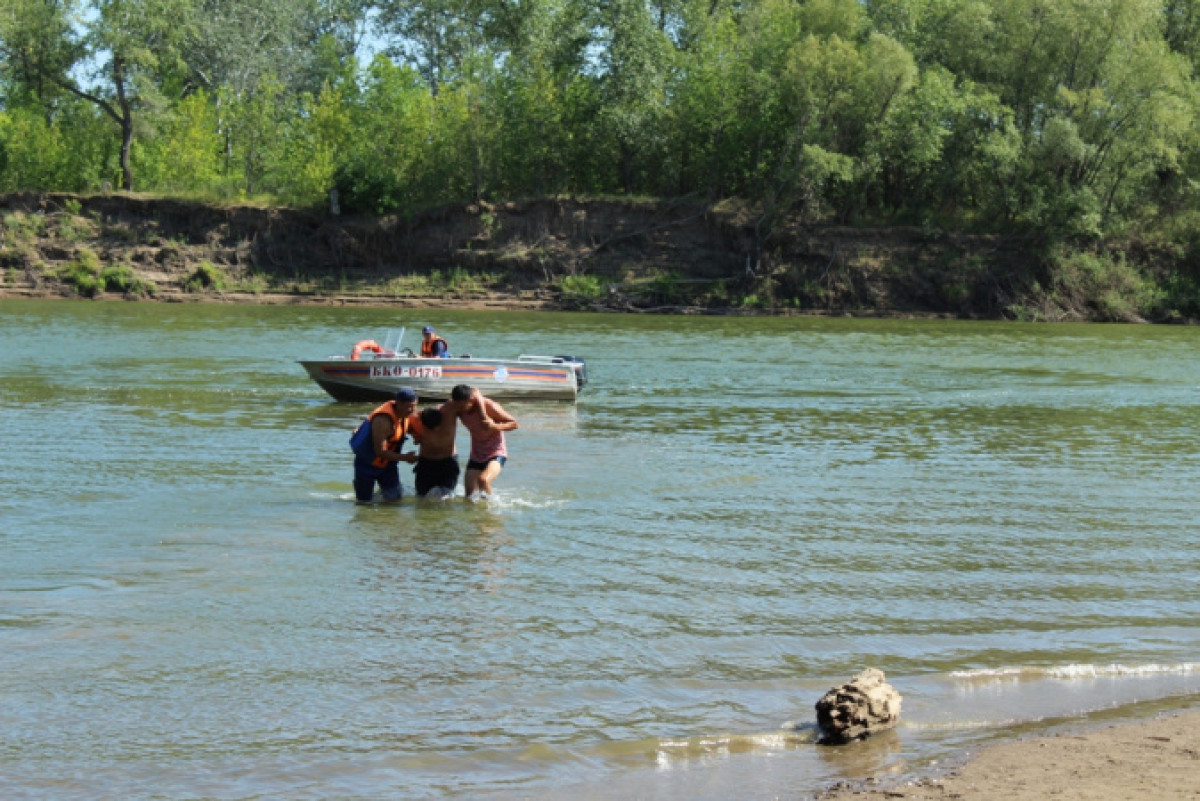 15 человек утонуло за выходные на водоемах страны