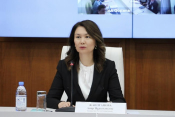 АДГС будет отслеживать продвижение госслужащих по заслугам