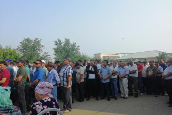 Фотография к новости: В Казахстане простились с егерем Канышем Нуртазиновым, погибшим от рук браконьеров