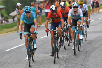 Фотография к новости: 19 этап "Тур де Франс" остановлен из-за непогоды