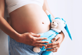 Фотография к новости: Танцующая многодетная мама в роддоме Шымкента попала на видео