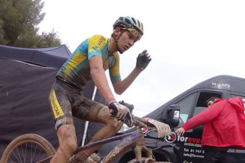 Фотография к новости: Казахстанец завоевал золото на чемпионате Азии по маунтинбайку