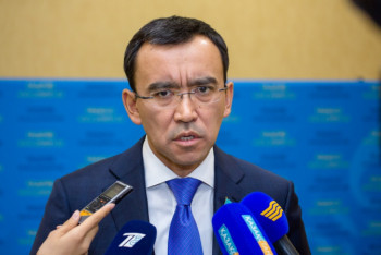 Фотография к новости: Маулен Ашимбаев назначен помощником Президента РК